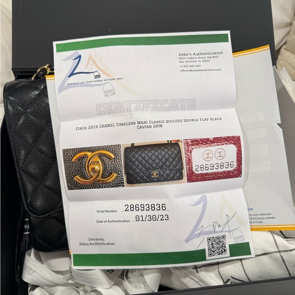 Chanel black caviar maxi flap - full set like new 2019 - Picture 13 of 16